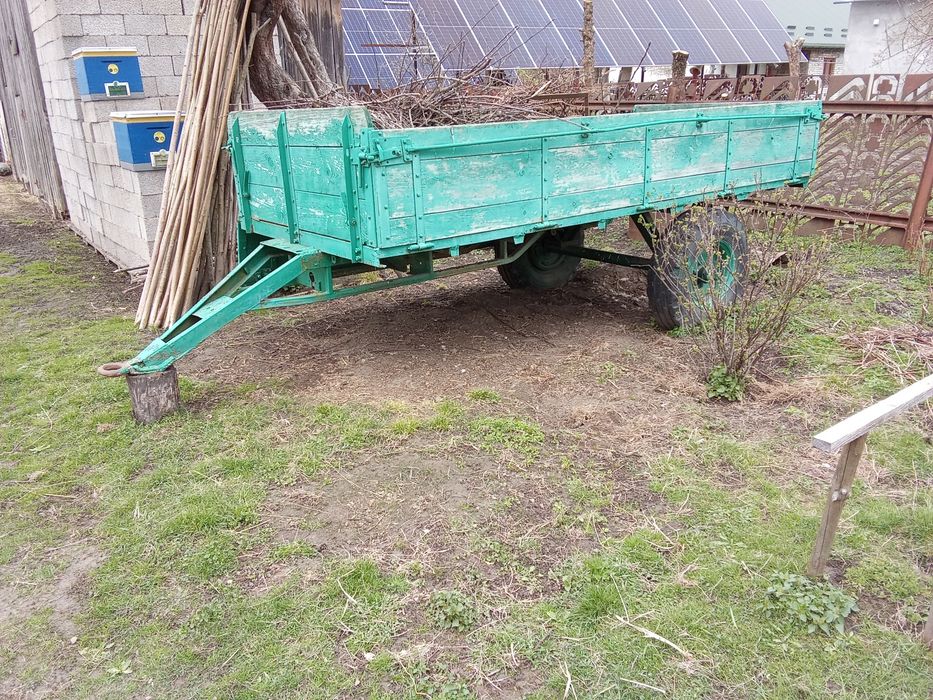 Причіп для трактора