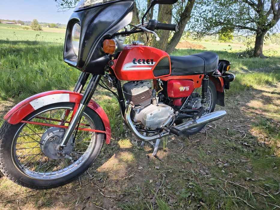 Sprzedam motocykl CZ 175