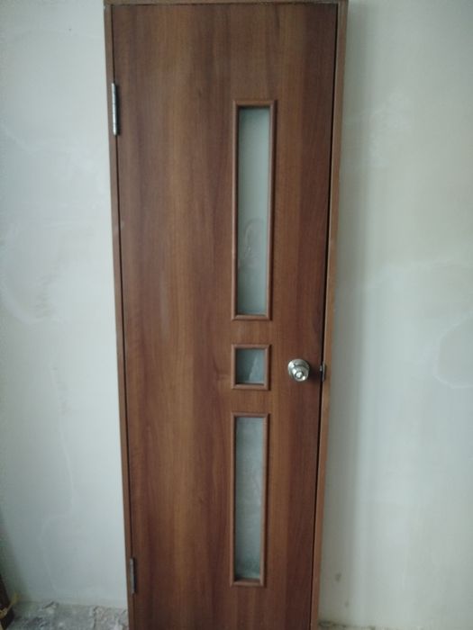 Дверні полотна продам