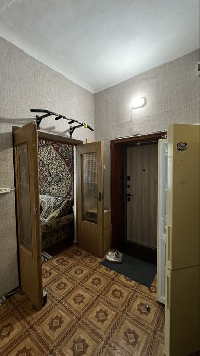 Продаж двокімнатної квартири (Героїв України)