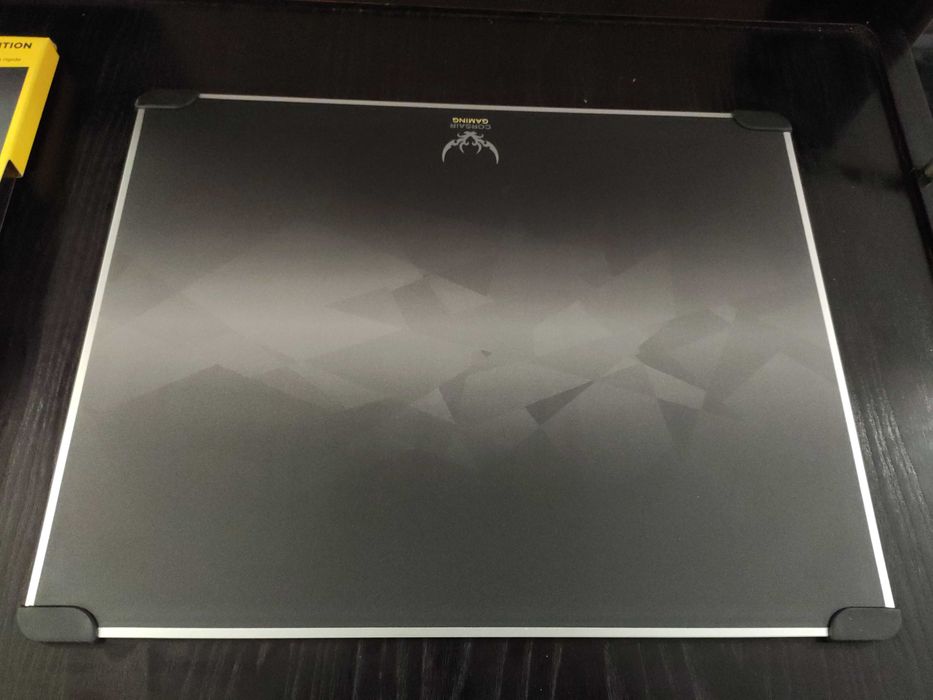 Tapete de rato mouse pad Corsair MM600 base aluminio