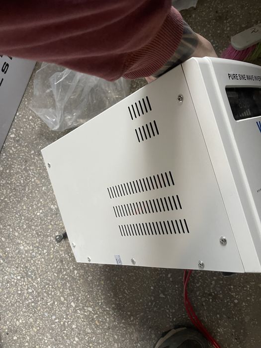 Інвертор Volt Polska sinus PRO-3000E 48/230V