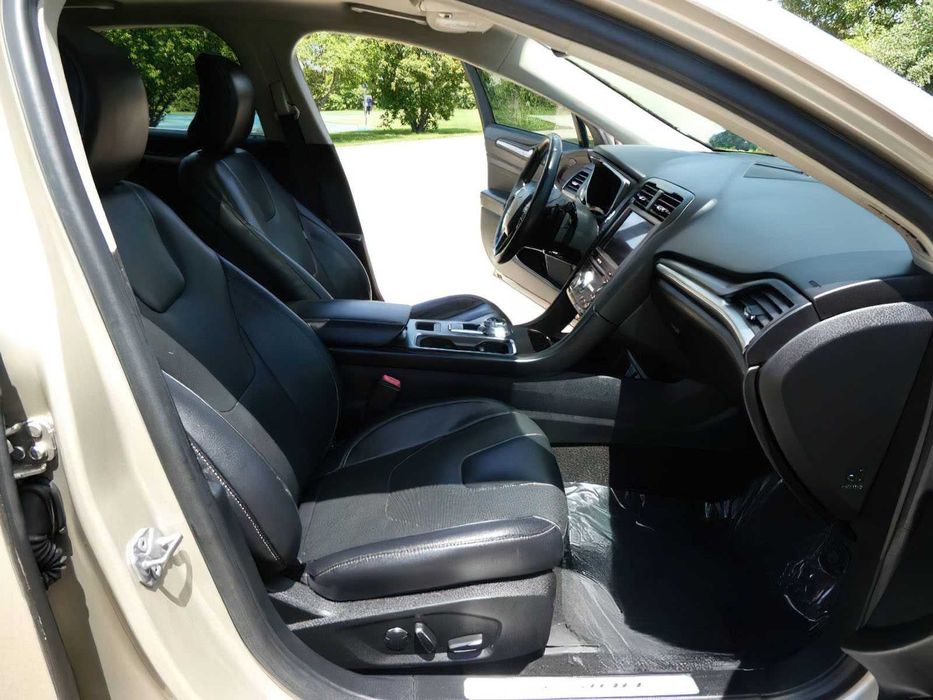 Ford Fusion Titanium      2019