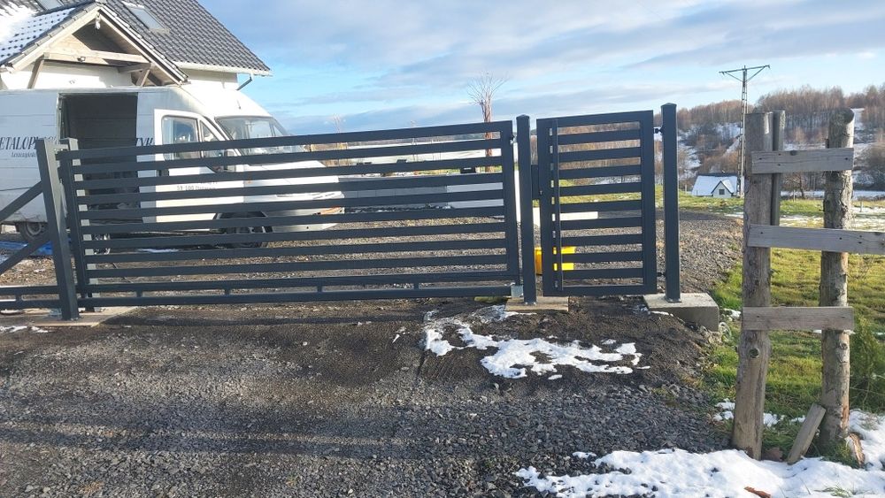 Brama wjazdowa przesuwna skrzydlowa