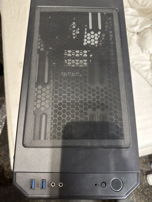 Obudowa SilentiumPC Signum SG1 TG uzywana