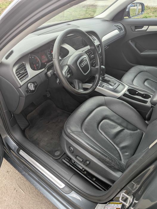 Автомобиль Audi A4