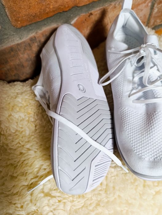 Кросівки 46 розмір