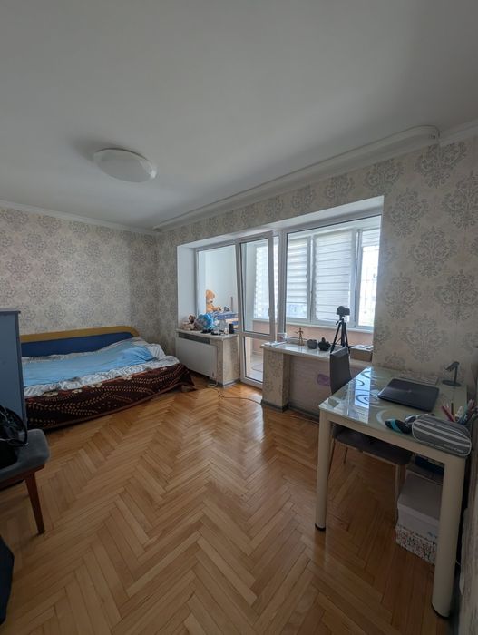 Продам 3 кімнатну квартиру