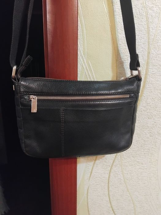 Продам кожаную сумку