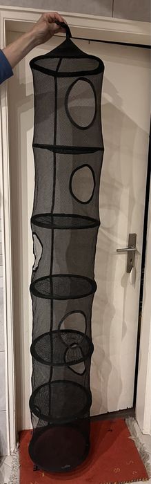 Rede preta com niveis para arrumacao