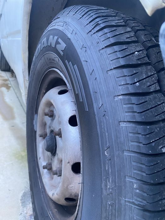 Pneus   de ford transit