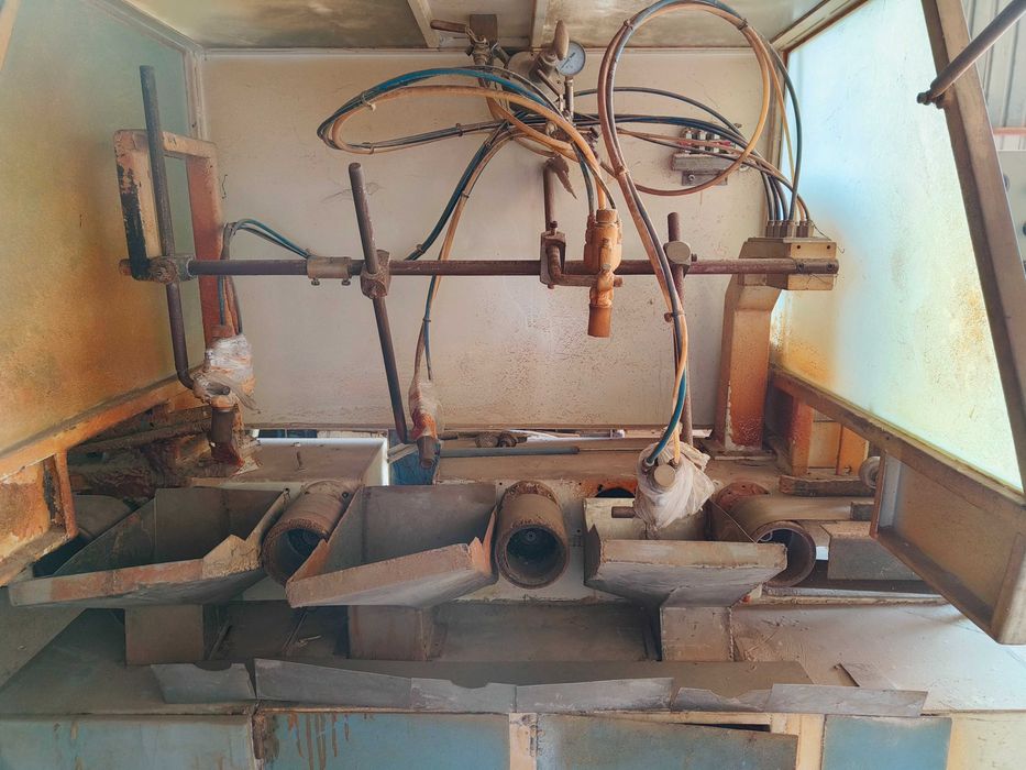 Máquina de envernizar/pintar