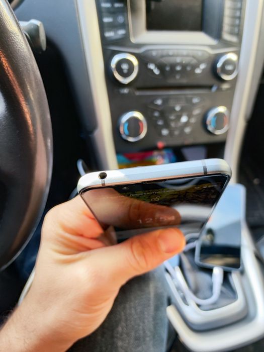 Sharp Aquos S7 Android One 11 3/32