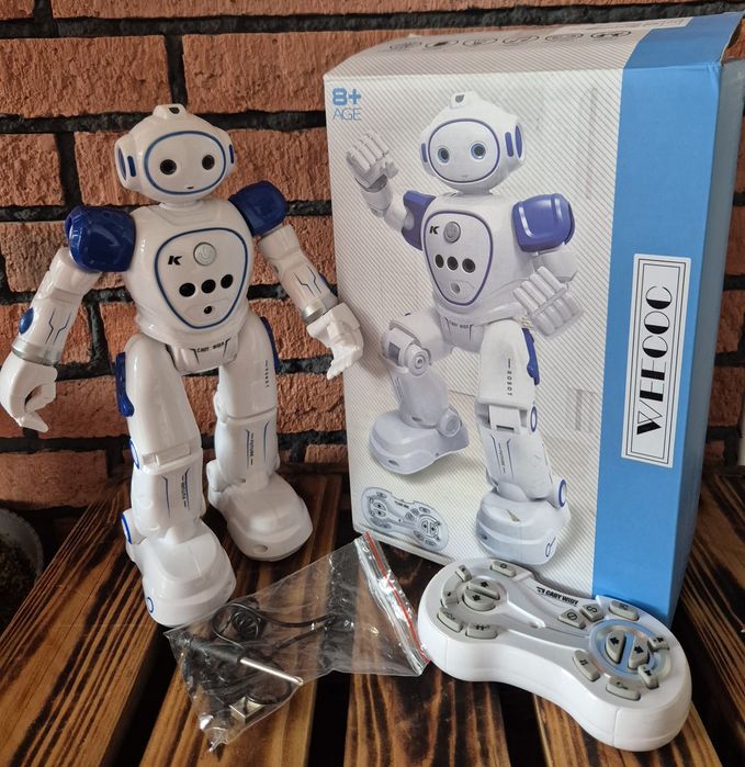 Zdalnie sterowany robot edukacyjny dla dzieci