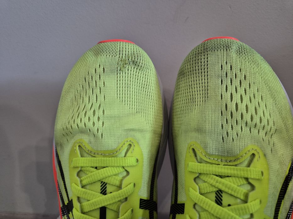 Buty męskie do biegania Asics Magic Speed 4 rozmiar 43,5.