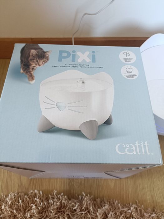 Fonte Pixi da marca Catit