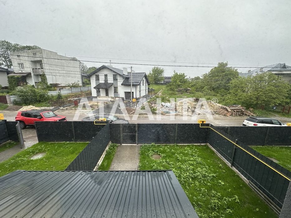 Продаж таунхаусу в  передмісті Львова у с.Малі Підліски