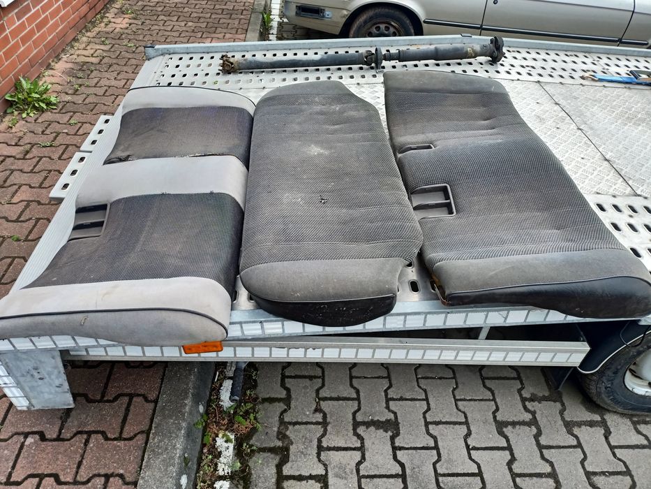 BMW E30 kanapa tył oparcie E30 coupe wnętrza E30 sedan fotele BMW e30 kanapa podłokietnik e30