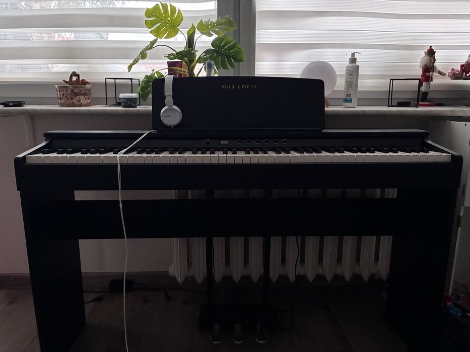 Pianino cyfrowe musicmate