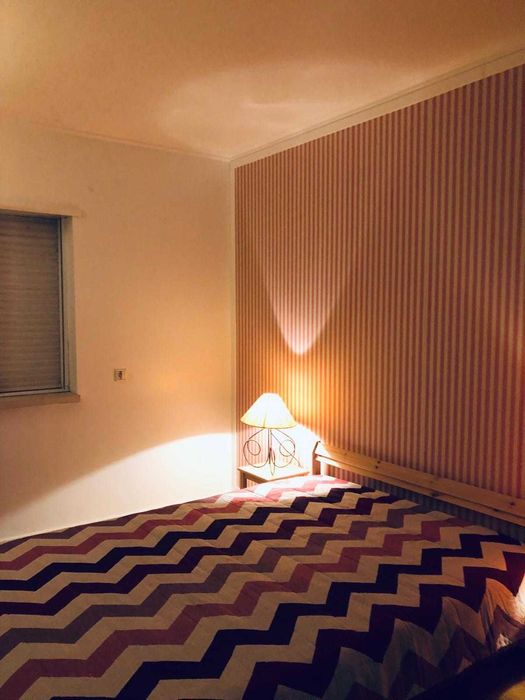 Moradia independente t4 no Carregado