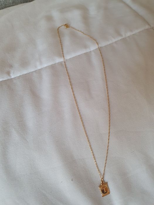 Fil de ouro 19k.