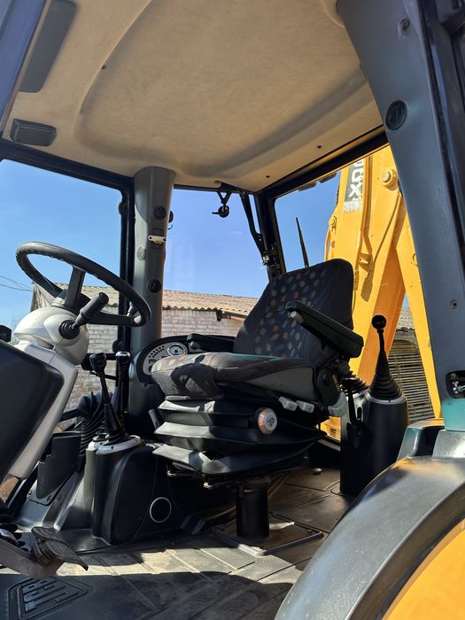 Екскаватор,екскаватор навантажувач JCB 3 CX  джсб