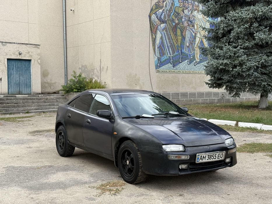 Mazda 323 1998рік