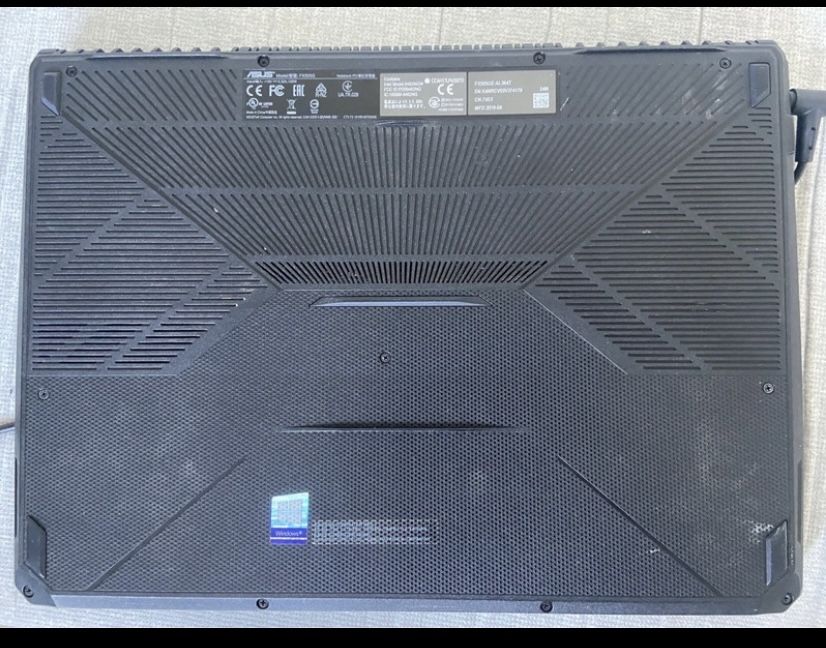 Laptop asus (cena do negocjacji)