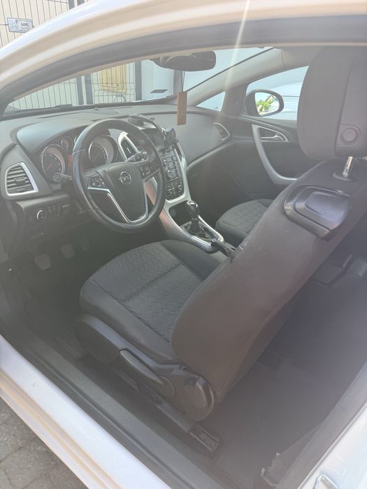 Opel Astra GTC 1.4 Benzyna + LPG – ekonomiczne, zadbane, wyjątkowe autko