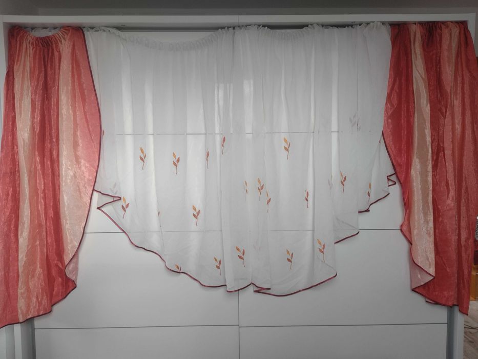 Firana na okno salon