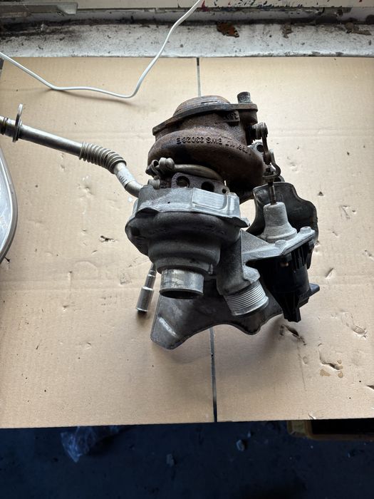 Ford f150 navigator IV 18/23 turbosprezarka prawa