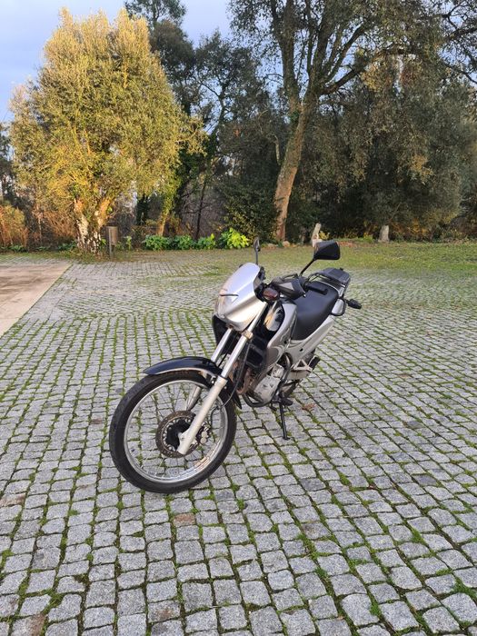 Honda falcon nx400