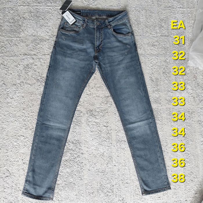 WYPRZEDAŻ Jeansy męskie Emporio Armani 31,32,33,34,36,38