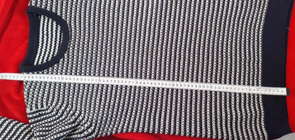 Sweter  w paski kremowo granatowe