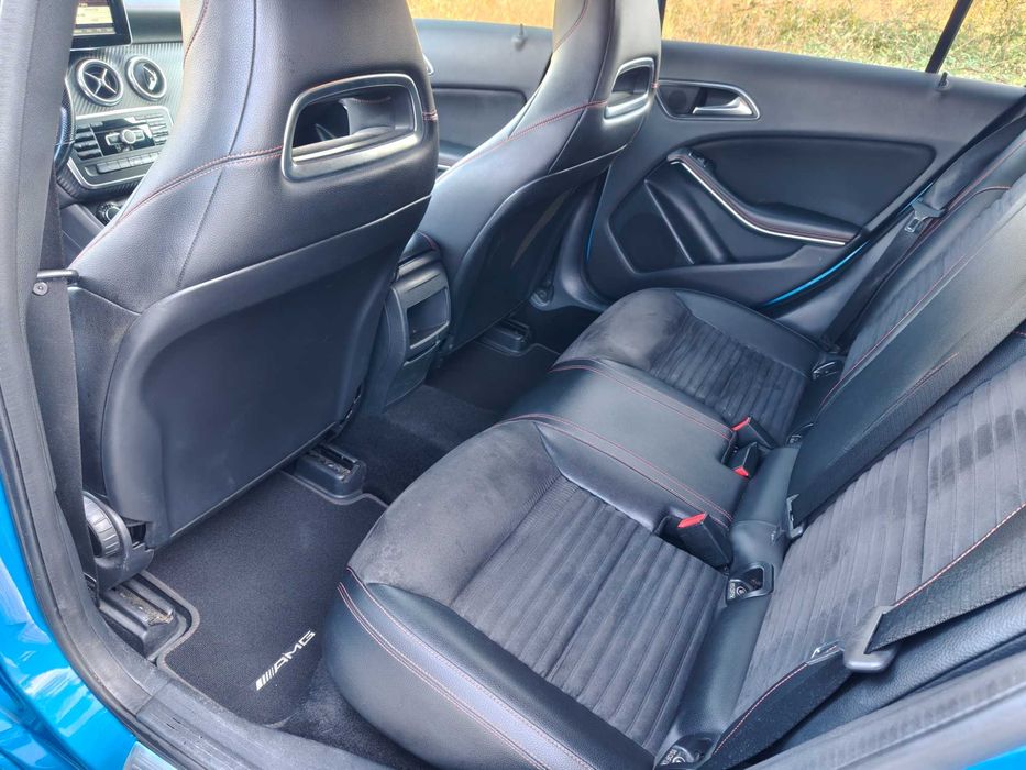 Mercedes-Benz A180