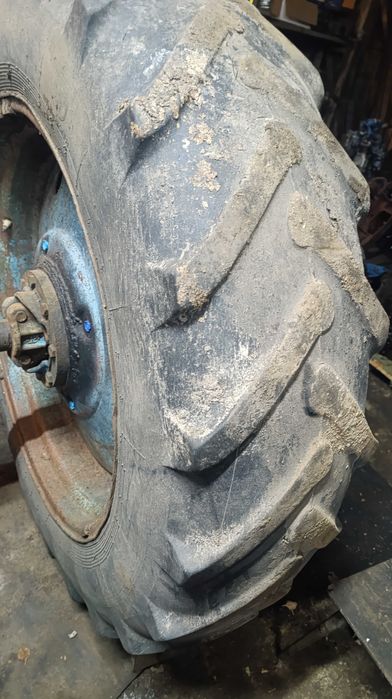 Мтз 80 на запчастини або під відновлення на 95% комплектний