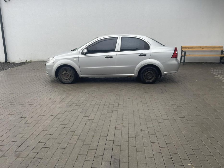 Автомобіль Chevrolet Aveo