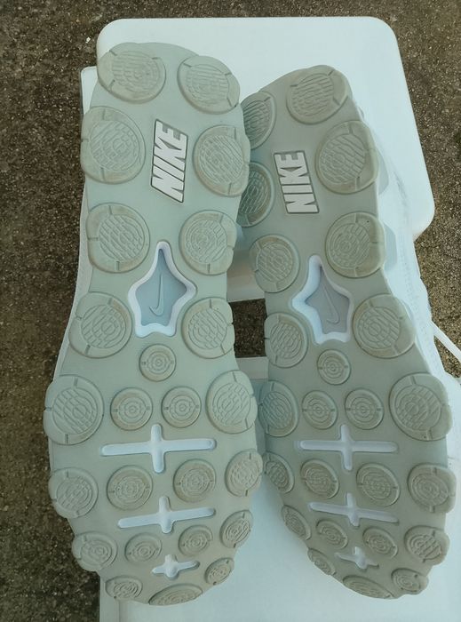 Tênis nikes branco 46 sem uso