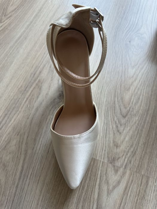 Buty na wysokim obcasie