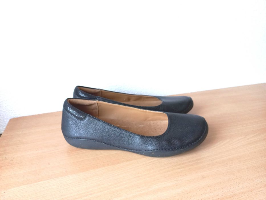 Суперові шкіряні туфлі Clarks 38 р.