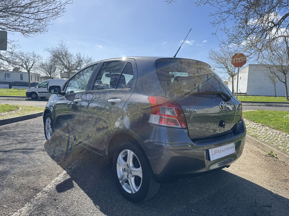 Toyota Yaris 1.33 VVT-i - Nacional - Garantia de 18 Meses