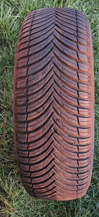 Kleber Quadraxer SUV 225/60 R17 99 V