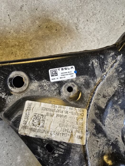 Подрамник задний подвески TESLA MODEL 3 MODEL Y 1044580-00-D
