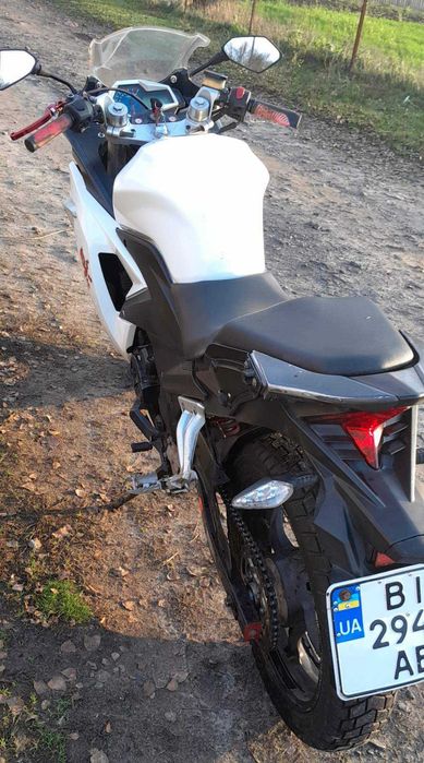 Мотоцикл Лонкин 250