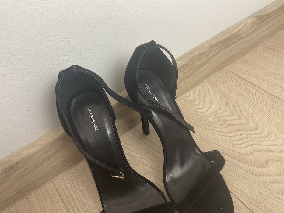 PrettyLittleThing sandały na obcasie 39 czarne eleganckie jak nowe