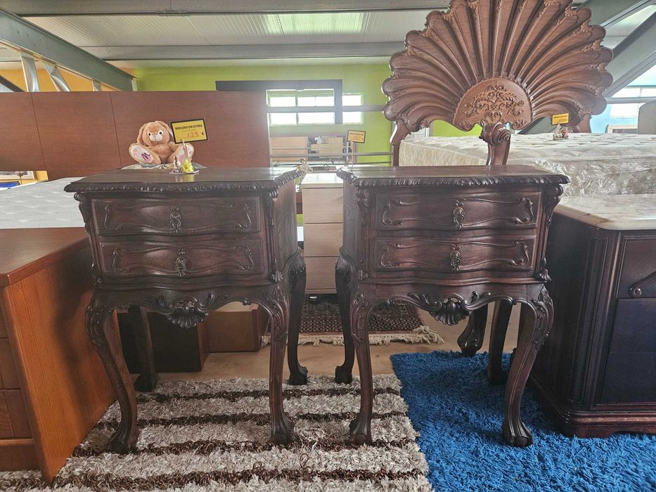 Excelentes mesas de cabeceira antigas em madeira m