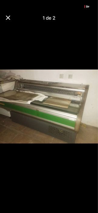 Vende se vitrine por 100€