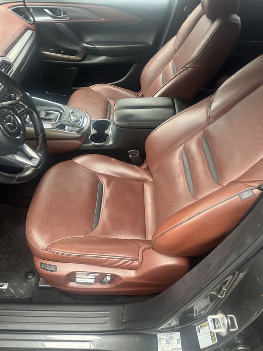 Mazda CX-9 Signature