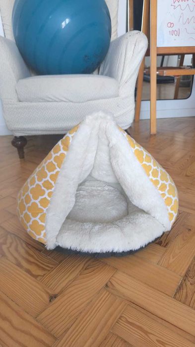 Cama Pet Estilo Toca/Iglu