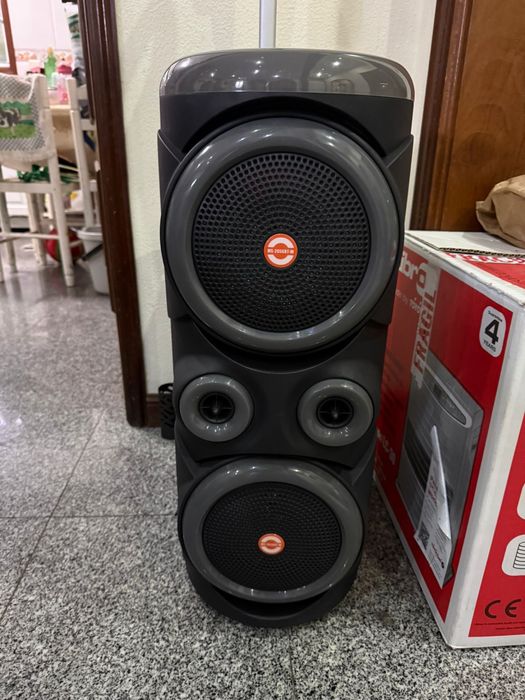 Coluna de som varias funcionalidades